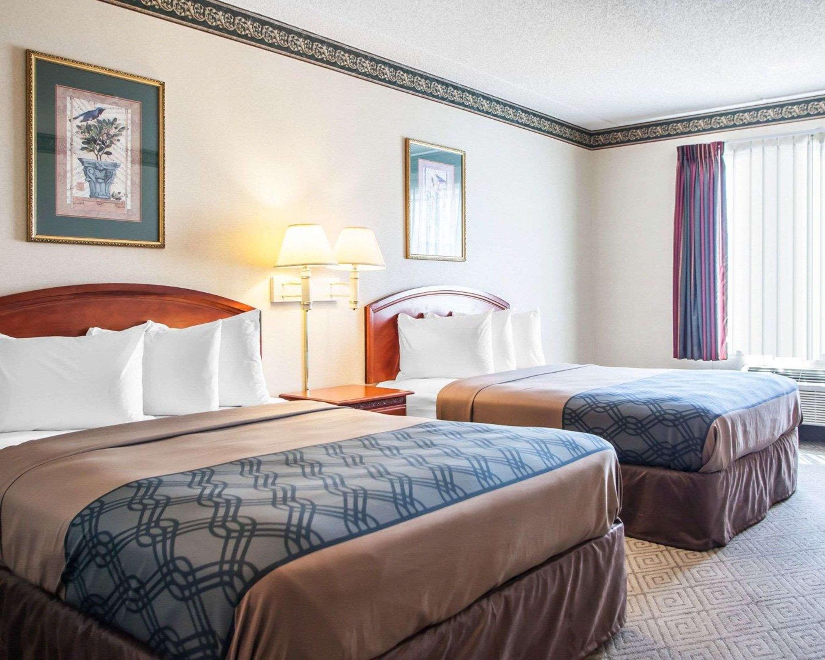 Rodeway Inn & Suites Milwaukee Airport Exterior photo