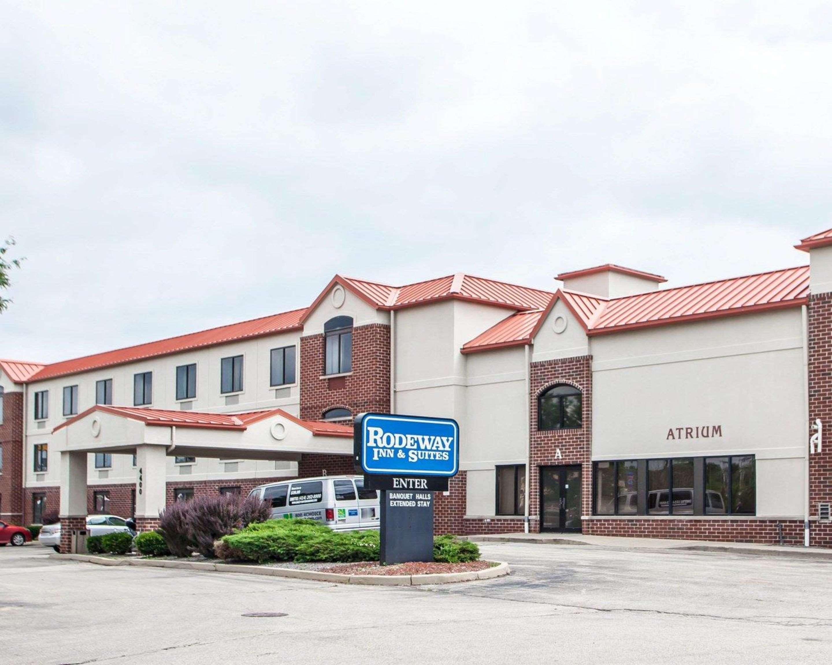 Rodeway Inn & Suites Milwaukee Airport Exterior photo