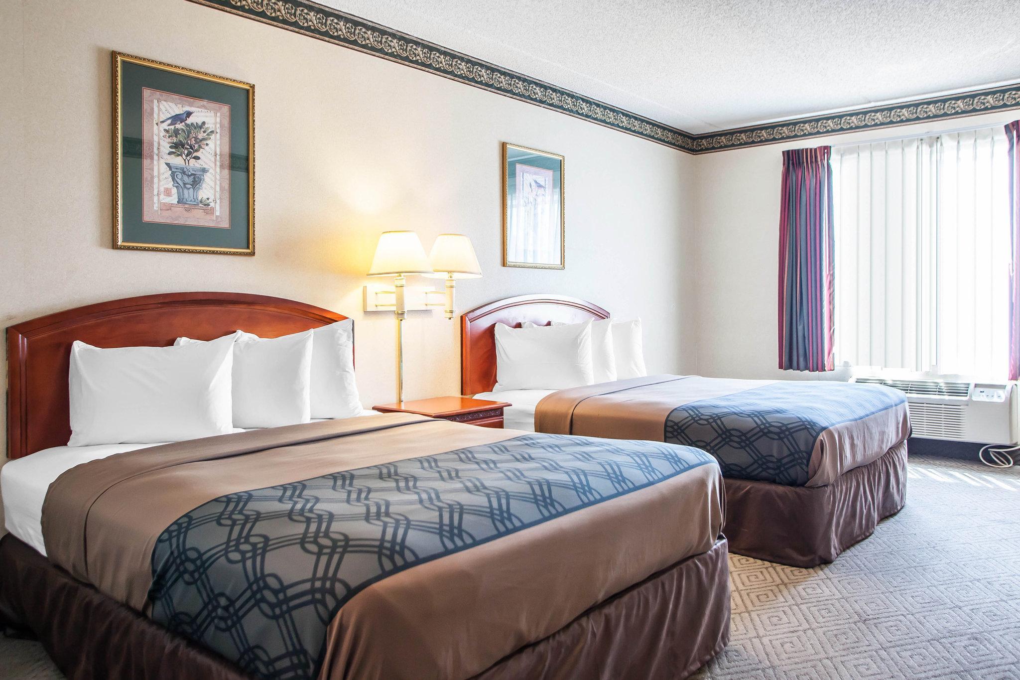 Rodeway Inn & Suites Milwaukee Airport Exterior photo
